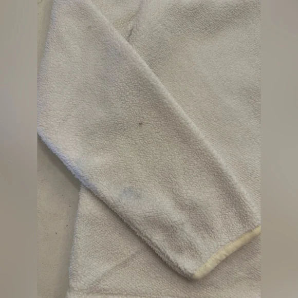 Vineyard Vines zip up fleece
Women’s L - Picture 5 of 6